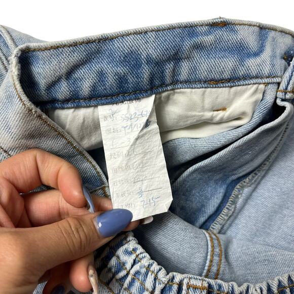 RETROFETE High Waist Pleated Denim Shorts Light Blue Stretch Zip Size 26 NEW - Picture 6 of 7